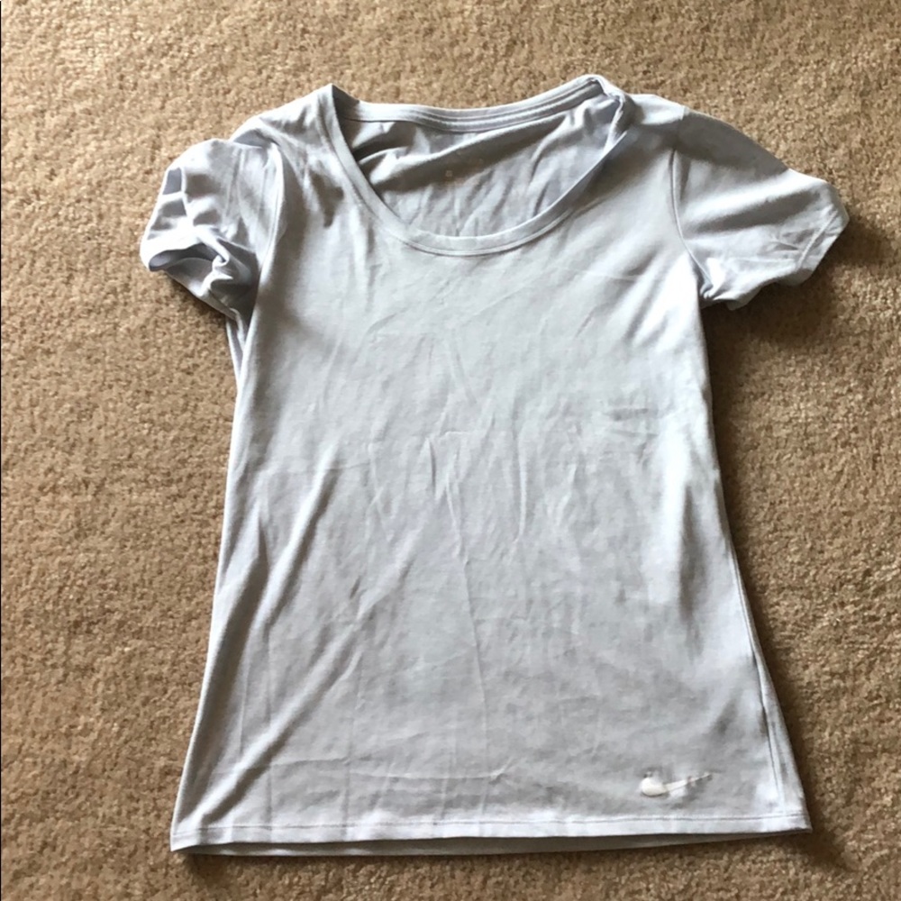 Nike dri fit short sleeve excellent condition